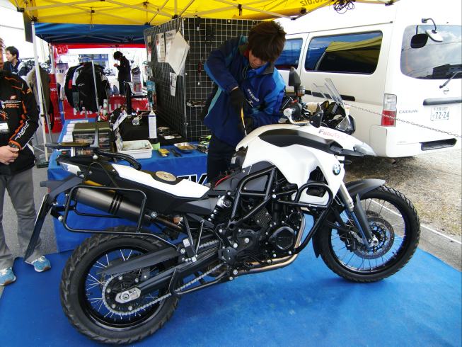 F800GS に T-REV の装着とインプレ: NDロードスターとSV650ABSと